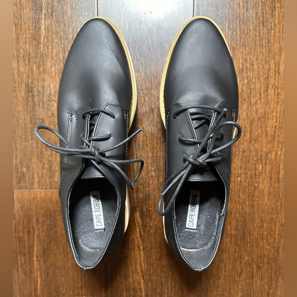 Cape Robbin Fara-2 Black Platform Oxford Shoes Women’s Size 10 Lug Sole Edgy - Picture 5 of 9